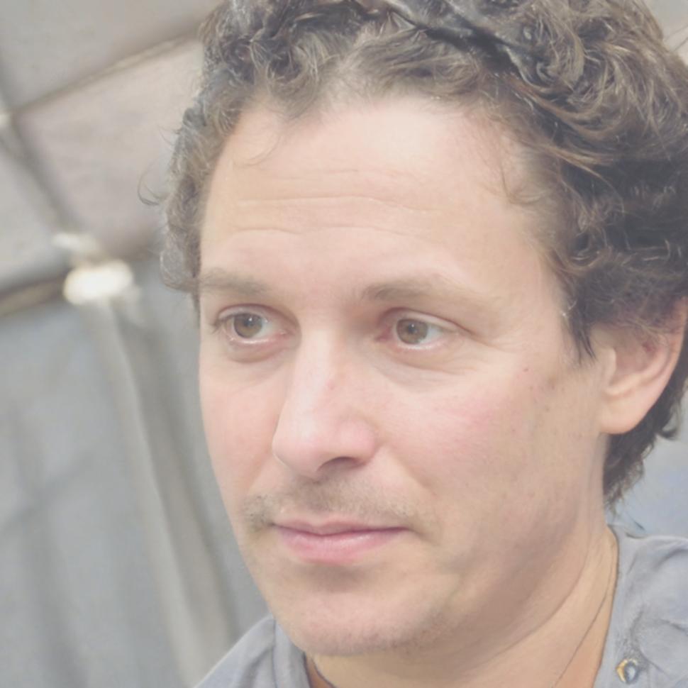 Portrait von Finanzexperte Matthias Engelbert